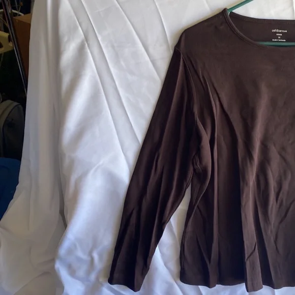 Blouse - Picture 3 of 3